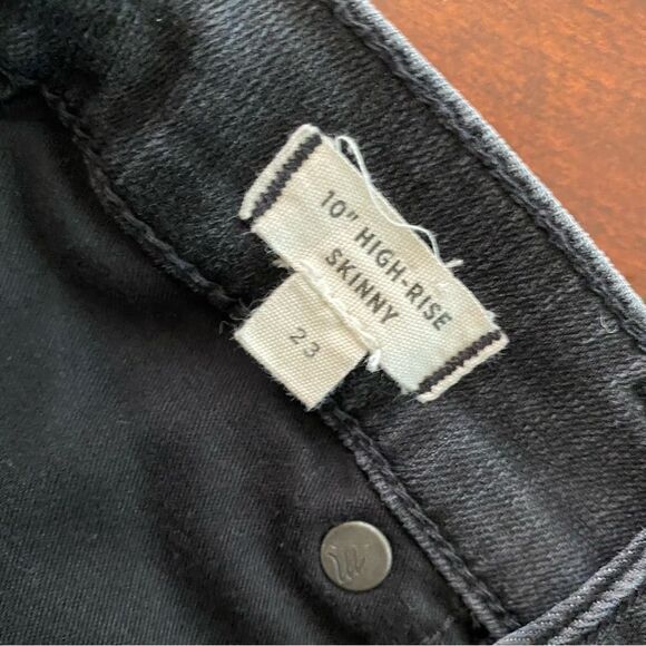 Madewell | 10” High-Rise Skinny Jeans with Distressed Hem, Size 23 - Picture 11 of 15